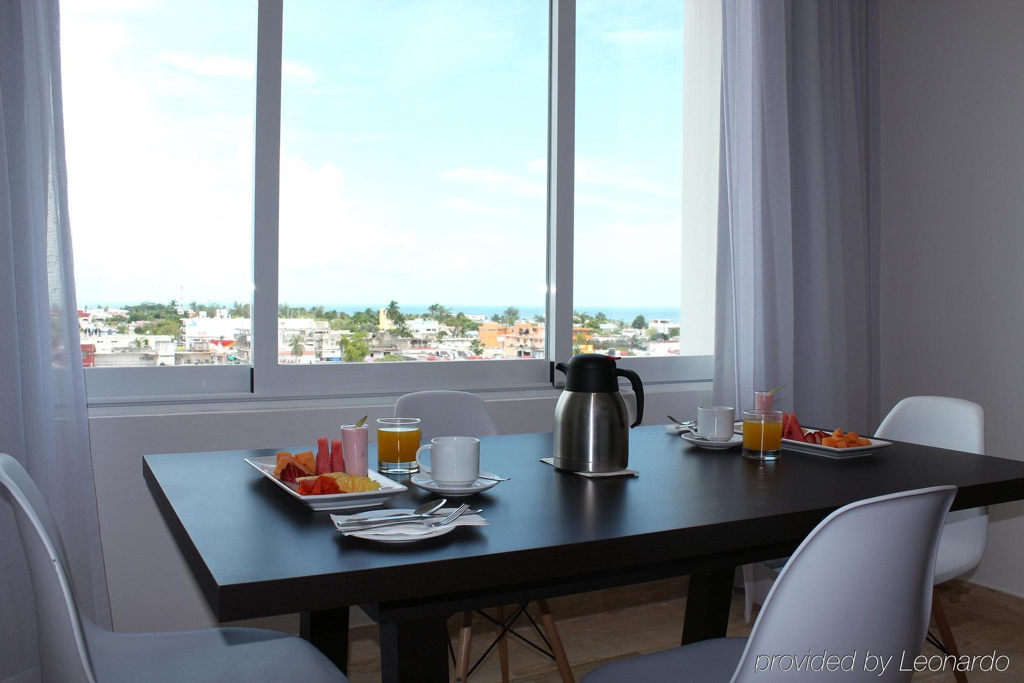 Fiesta Inn Четумал Екстериор снимка