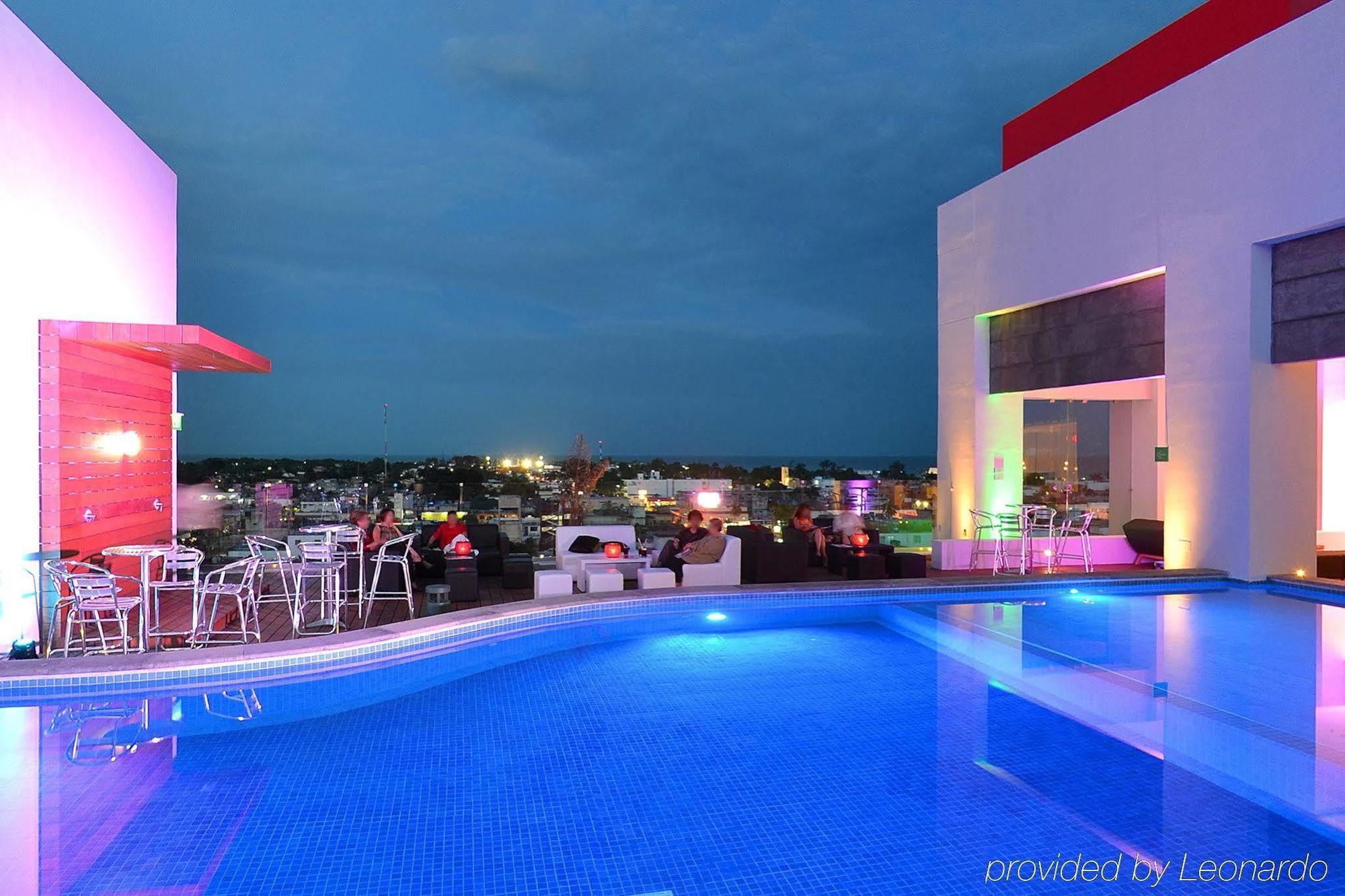 Fiesta Inn Четумал Екстериор снимка